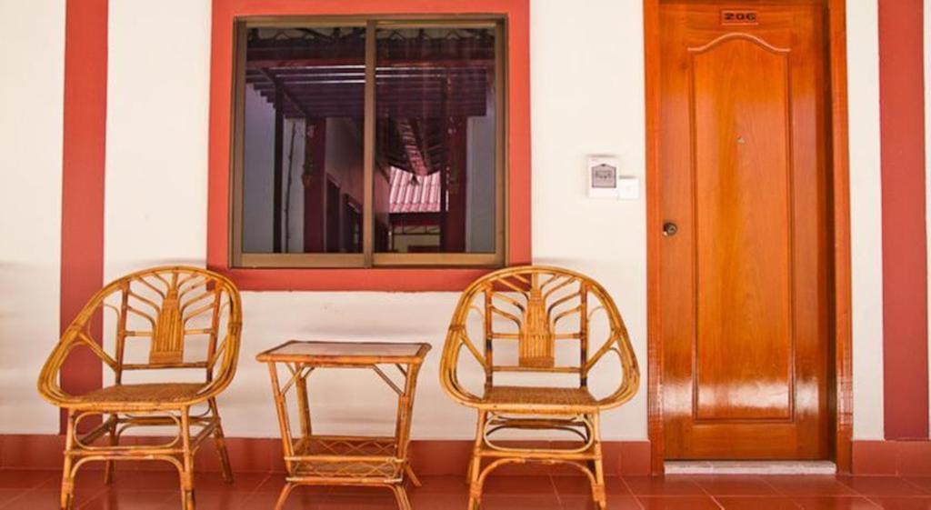 Zana Beach Guesthouse Сиануквиль Экстерьер фото
