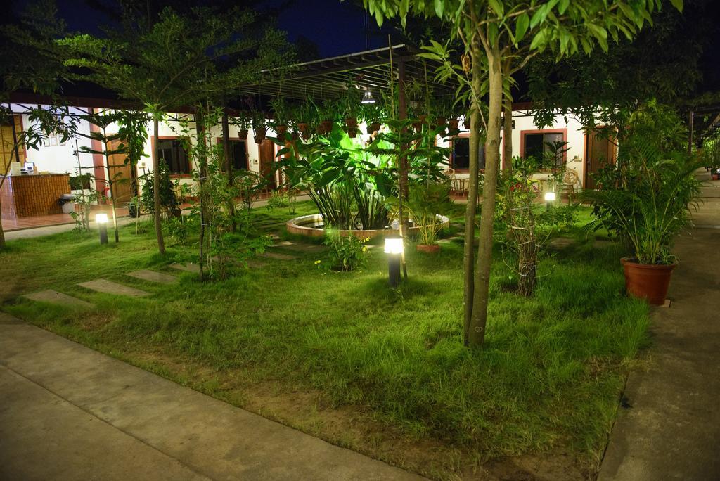 Zana Beach Guesthouse Сиануквиль Экстерьер фото