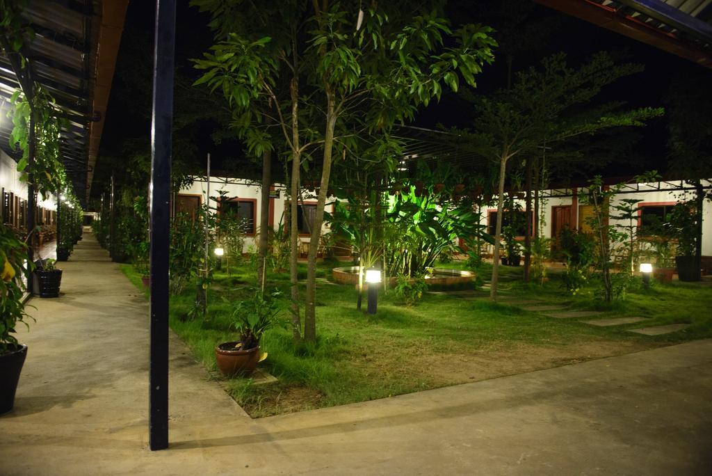 Zana Beach Guesthouse Сиануквиль Экстерьер фото